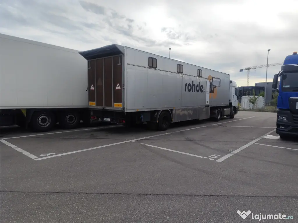 Semiremorcă transport animale + rulotă OMOLOGATA (SCHMITZ KRONE KOGEL) 