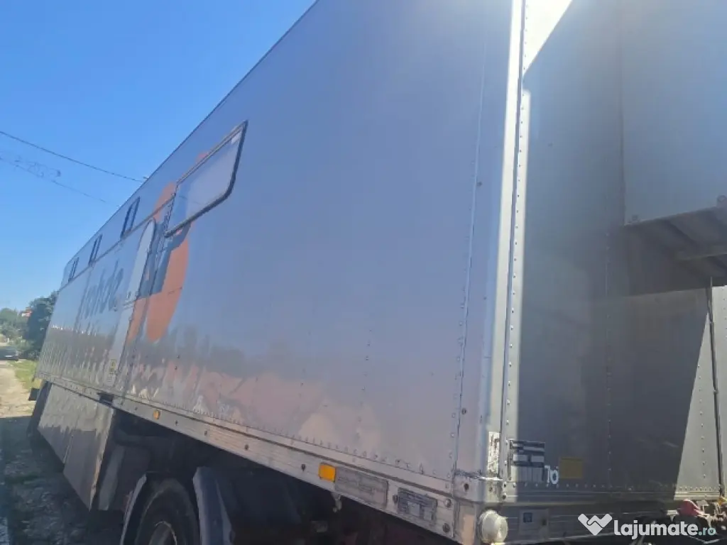 Semiremorcă transport animale + rulotă OMOLOGATA (SCHMITZ KRONE KOGEL) 