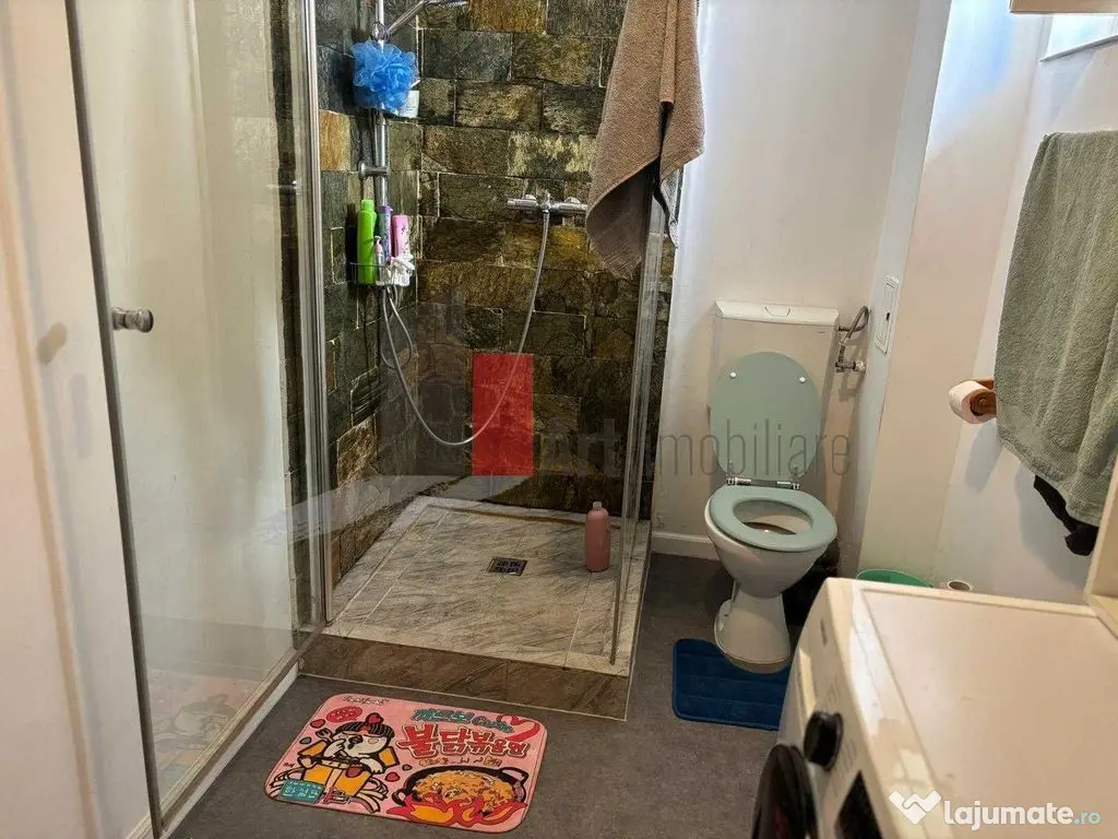 Apartament 80 mp + 4 mp balcon, loc de parcare privat Mil...