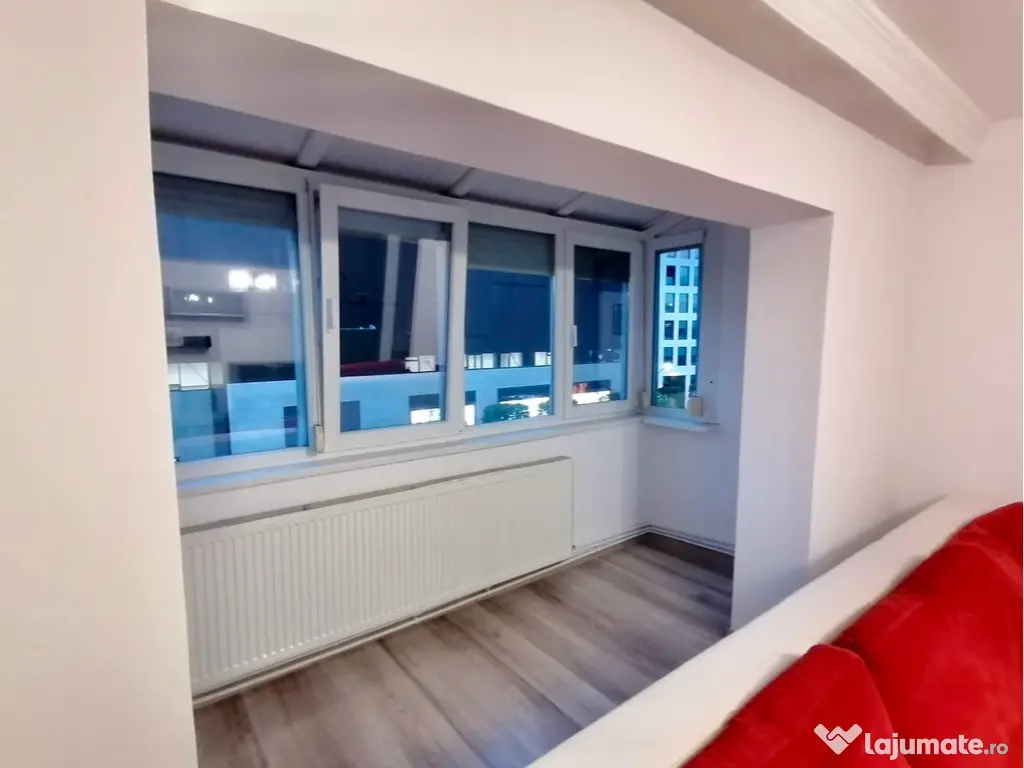 Proprietar 2 camere Iulius Mall 