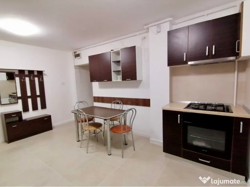 Proprietar 2 camere Iulius Mall 