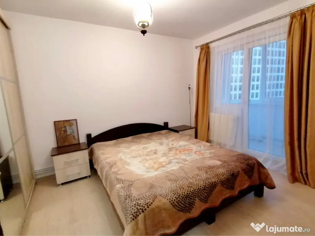 Proprietar 2 camere Iulius Mall 