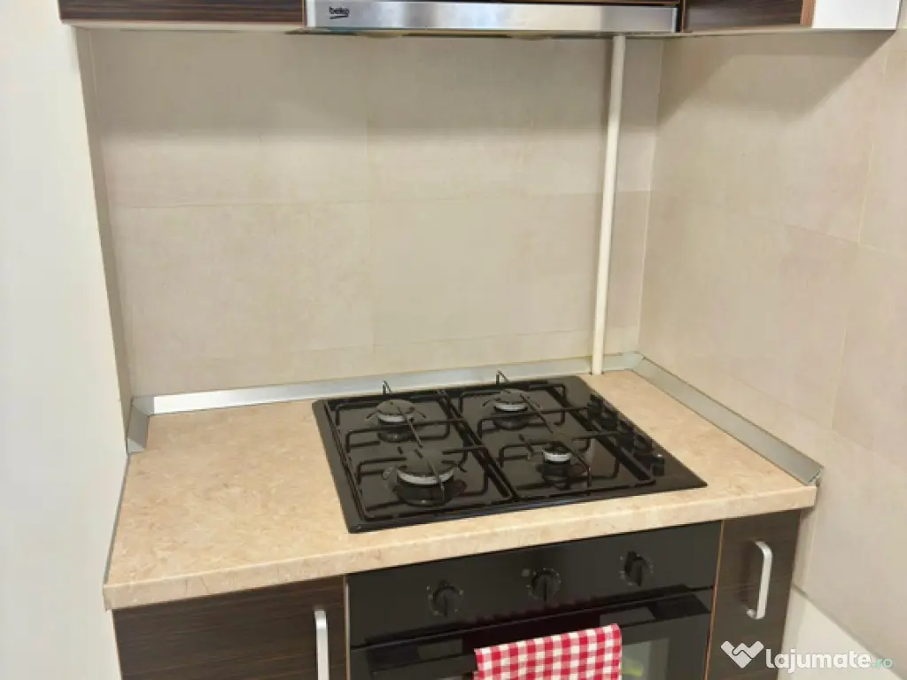 Proprietar 2 camere Iulius Mall 