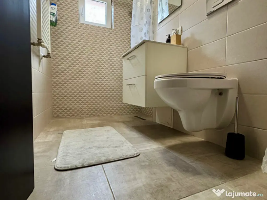 Proprietar 2 camere Iulius Mall 