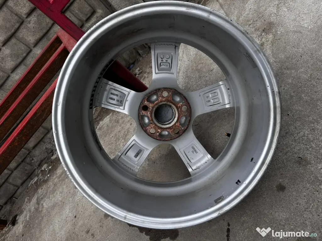 Vând Jante DEZENT R17 