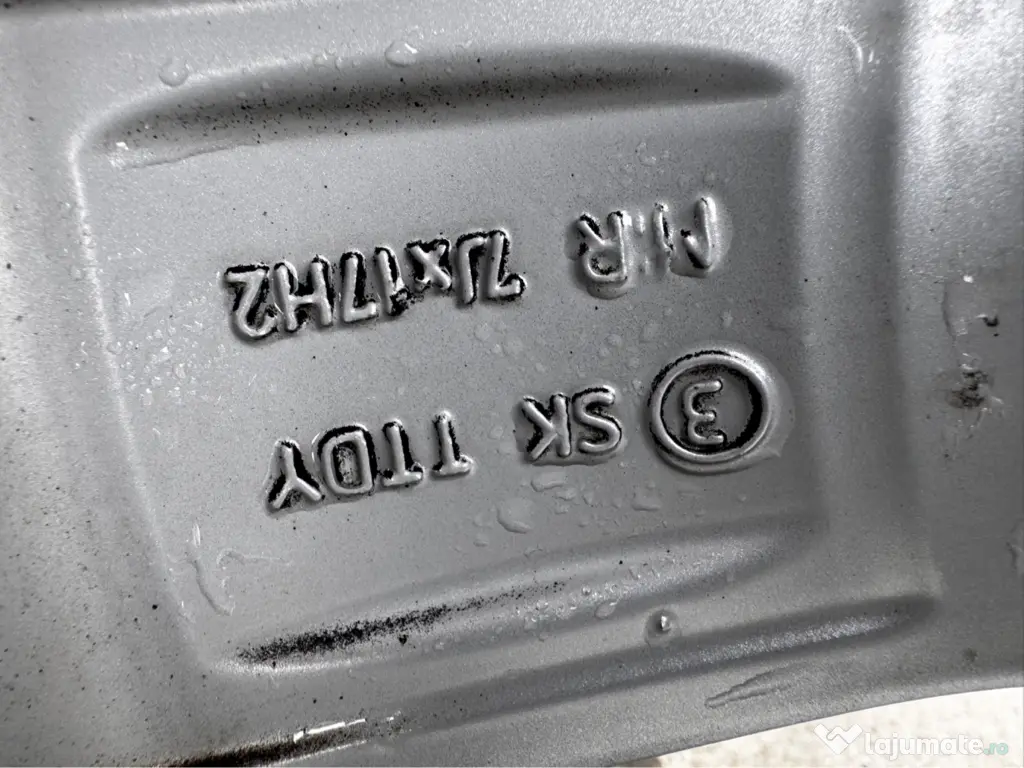 Vând Jante DEZENT R17 