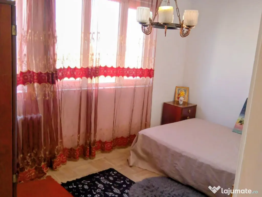 Închiriez apartament 2 camere Dristor 