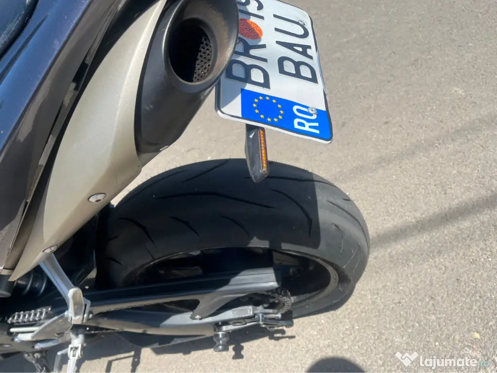 Vând sau schimb yamaha r1 