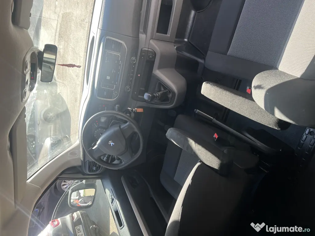 Vând Peugeot expert 