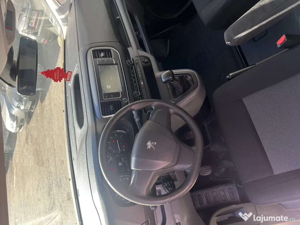 Vând Peugeot expert 