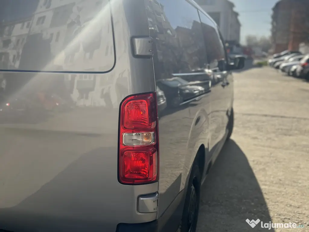 Vând Peugeot expert 