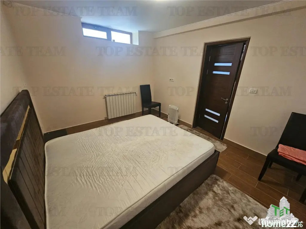 Apartament 4 camere - termen lung, utilitati incluse, ideal 