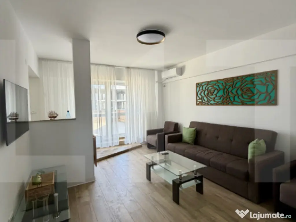 Apartament modern la prima închiriere, zonă excelentă 