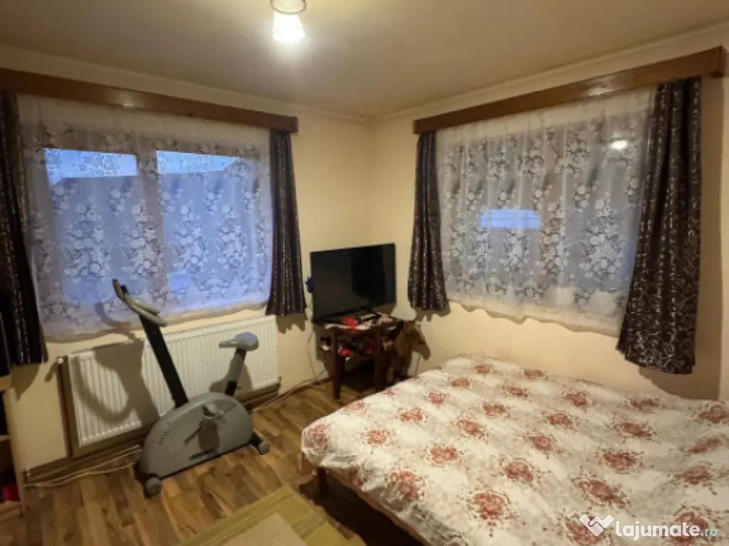 Casă 100 mp în Satul Nou de Sus, 8 ari, garaj 