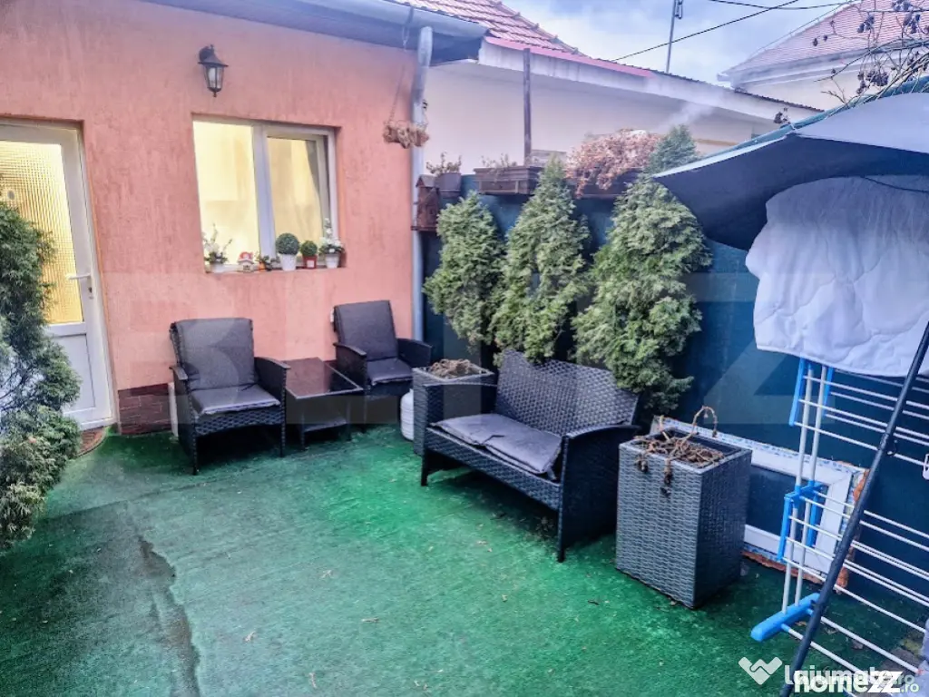 Apartament la casă cu curte privată - Velenta 