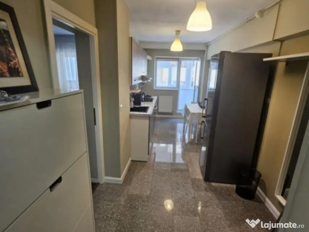 Apartament 2 camere de inchiriat, situat in zona Stadion 