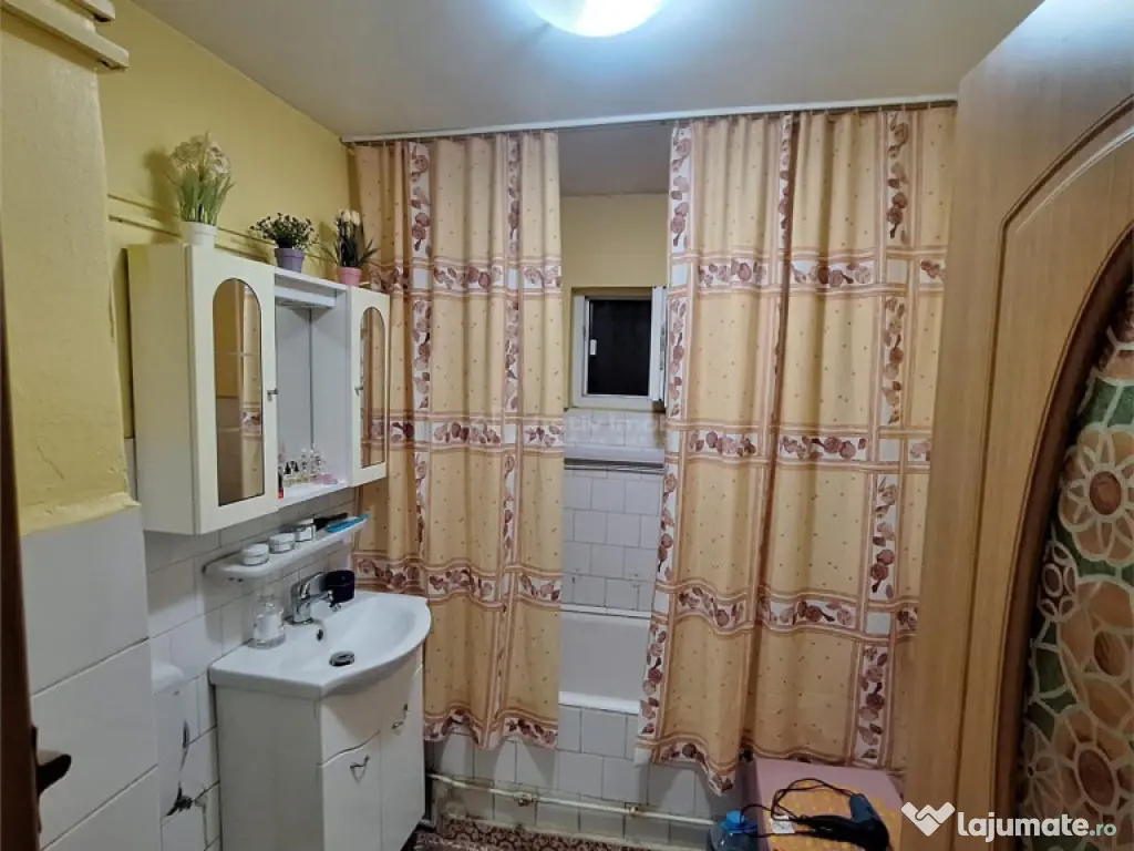 Bocsa, Apt.2 cam, Cf.1, Decom. Sala Sport MFA 