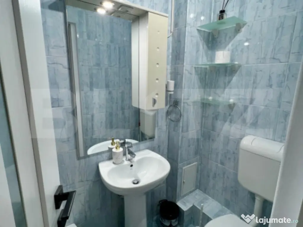 Apartament 3 camere decomandate, 65 mp, modernizat, zona-Cra 