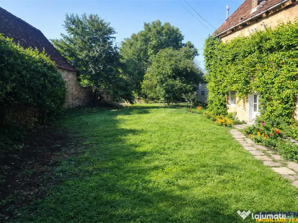 Duplex, personalizabil, cu 1.000 mp teren, Prejmer, Brasov 