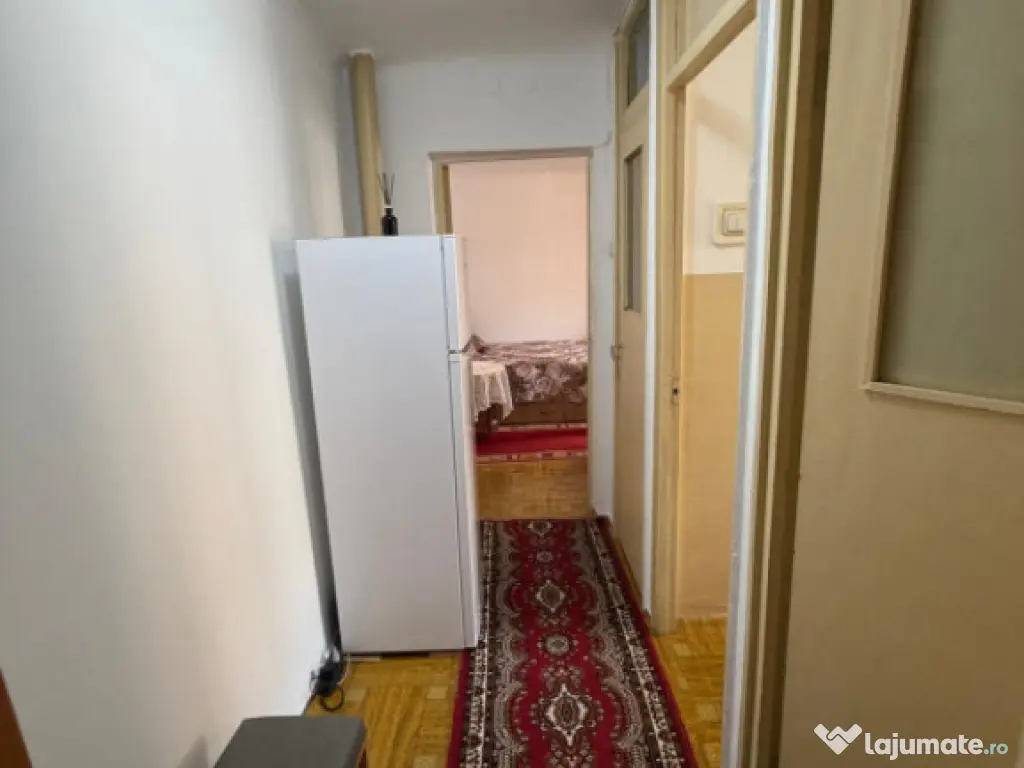 Garsoniera decomandata, 38 mp , etaj 3/4, zona Rovine 