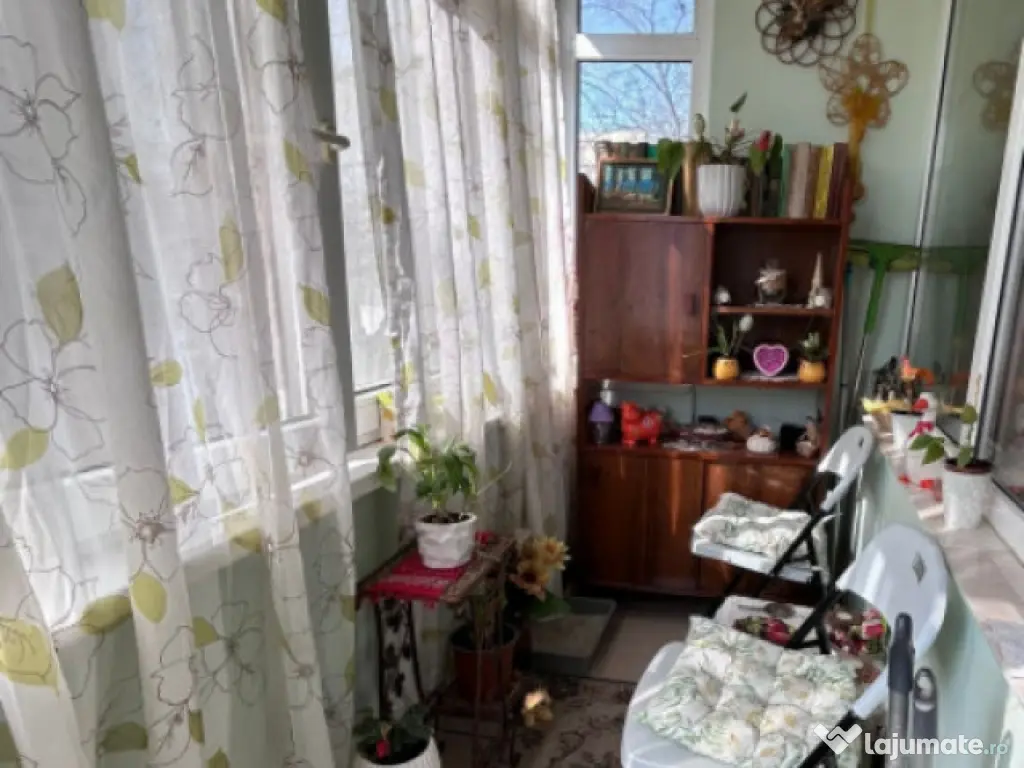 Apartament 2 camere, Etaj 1, zona Hristo Botev , Locuibil. 