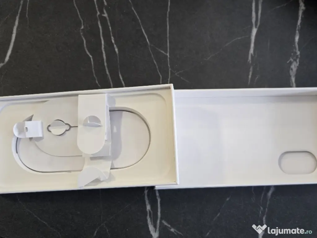 Iphone 16 plus 256 gb Alb 