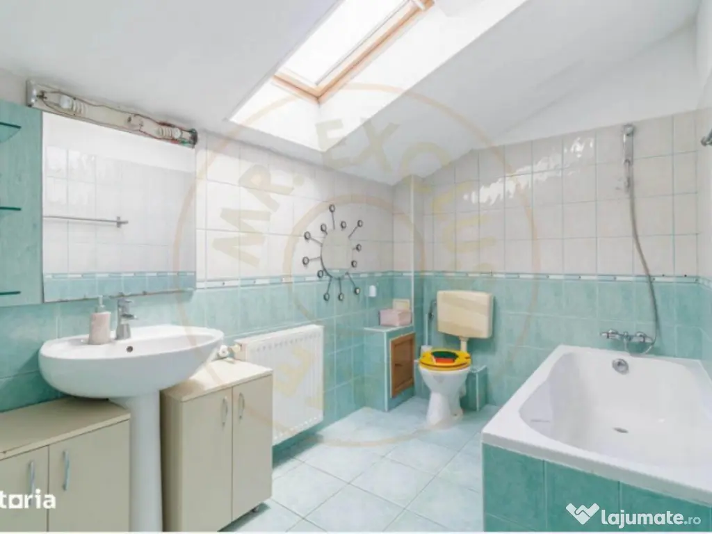 Vila insiruita superba 180 mp construiti, teren 100 mp, Pipe 