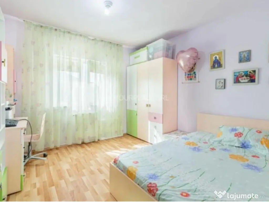 Vila insiruita superba 180 mp construiti, teren 100 mp, Pipe 