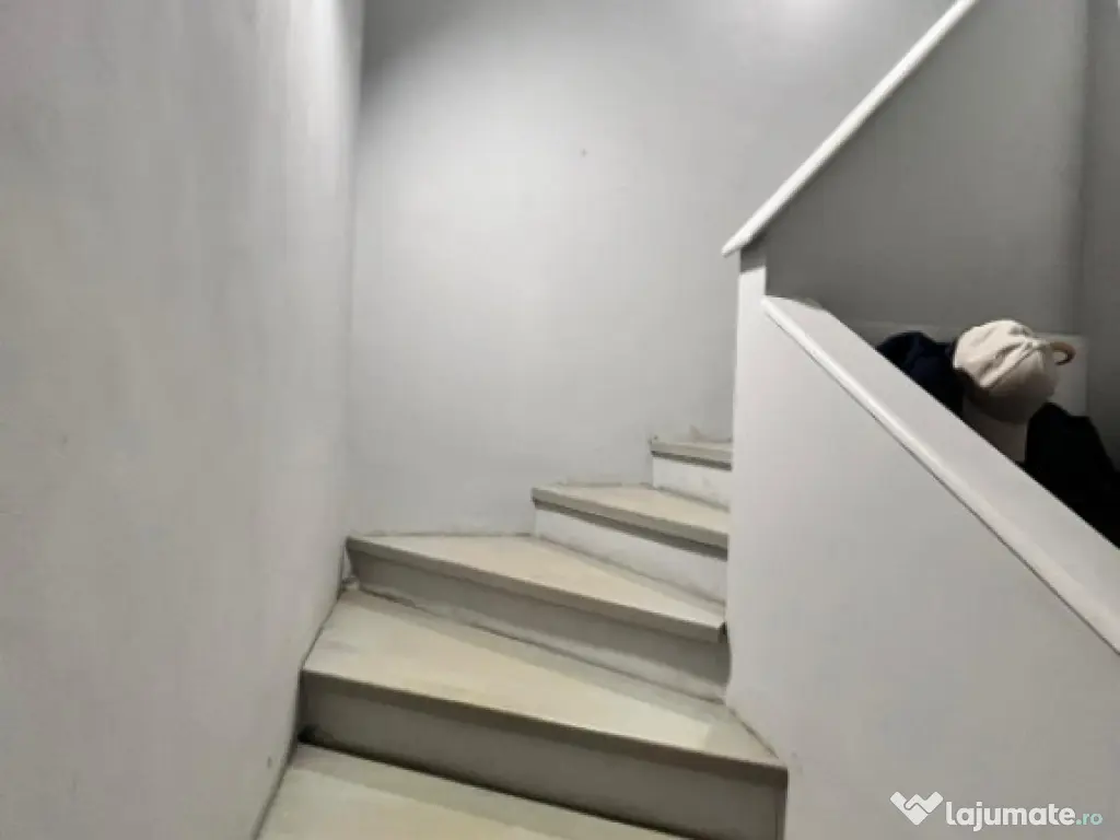 Vila insiruita superba 180 mp construiti, teren 100 mp, Pipe 