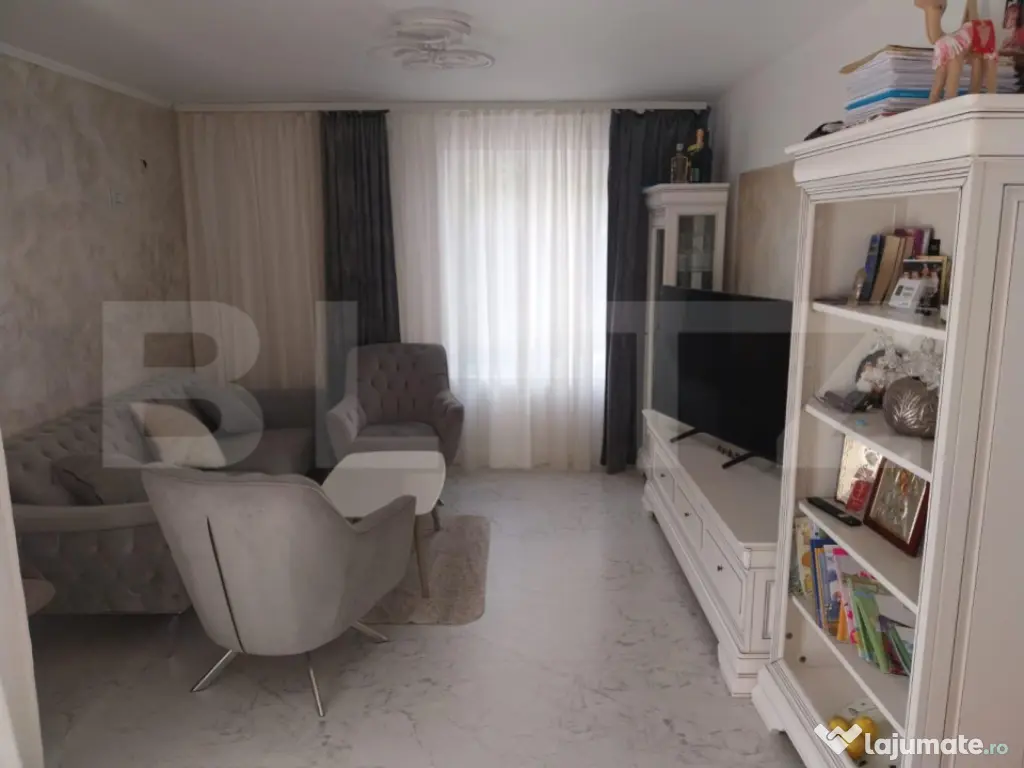 Apartament 3 camare, 83 mp construiti, zona Central Complex