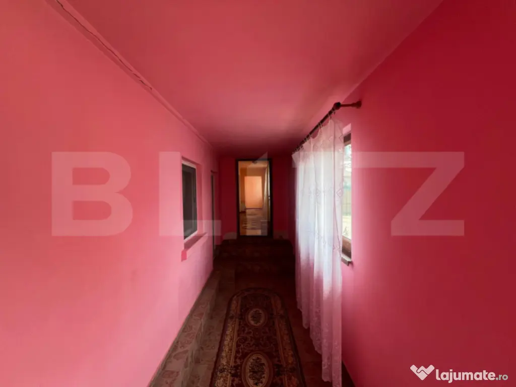 Casa pe parter, 75mp, teren generos 2000mp, Troaca 