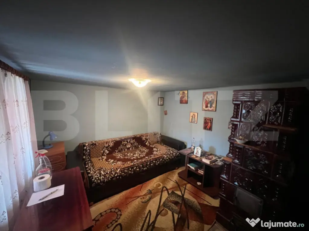 Casa pe parter, 75mp, teren generos 2000mp, Troaca 