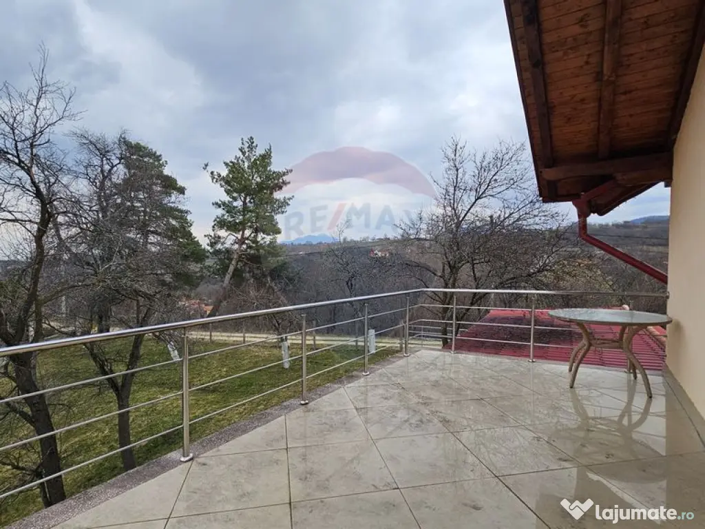 Casă de vânzare Bran Sohodol teren intravilan 10.331 mp... 