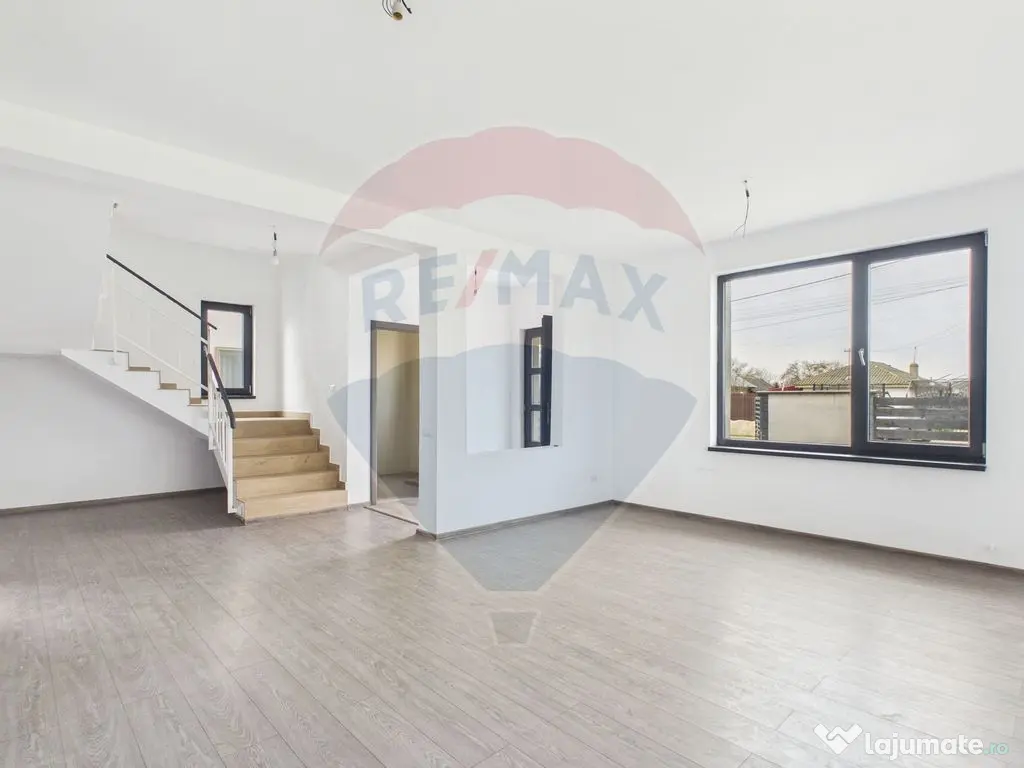 Vila moderna 5 camere P+1 de vanzare in Crevedia