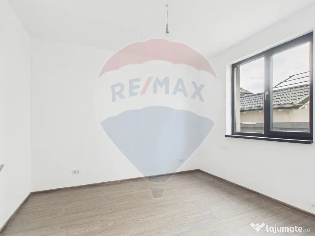 Vila moderna 5 camere P+1 de vanzare in Crevedia