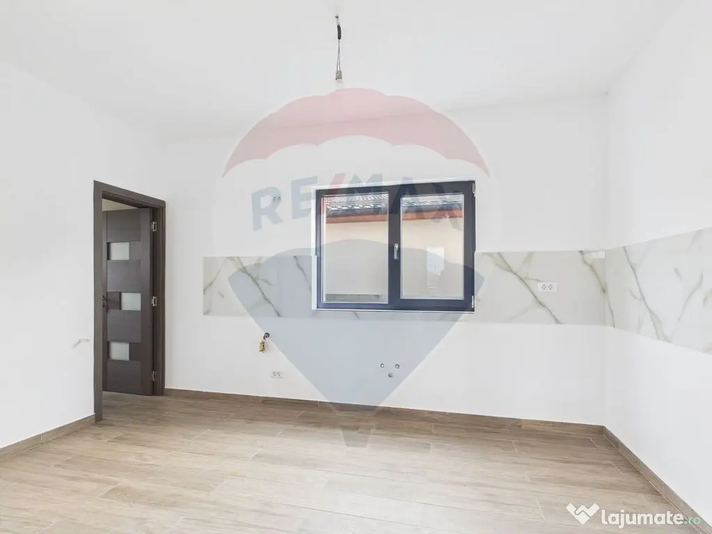 Vila moderna 5 camere P+1 de vanzare in Crevedia