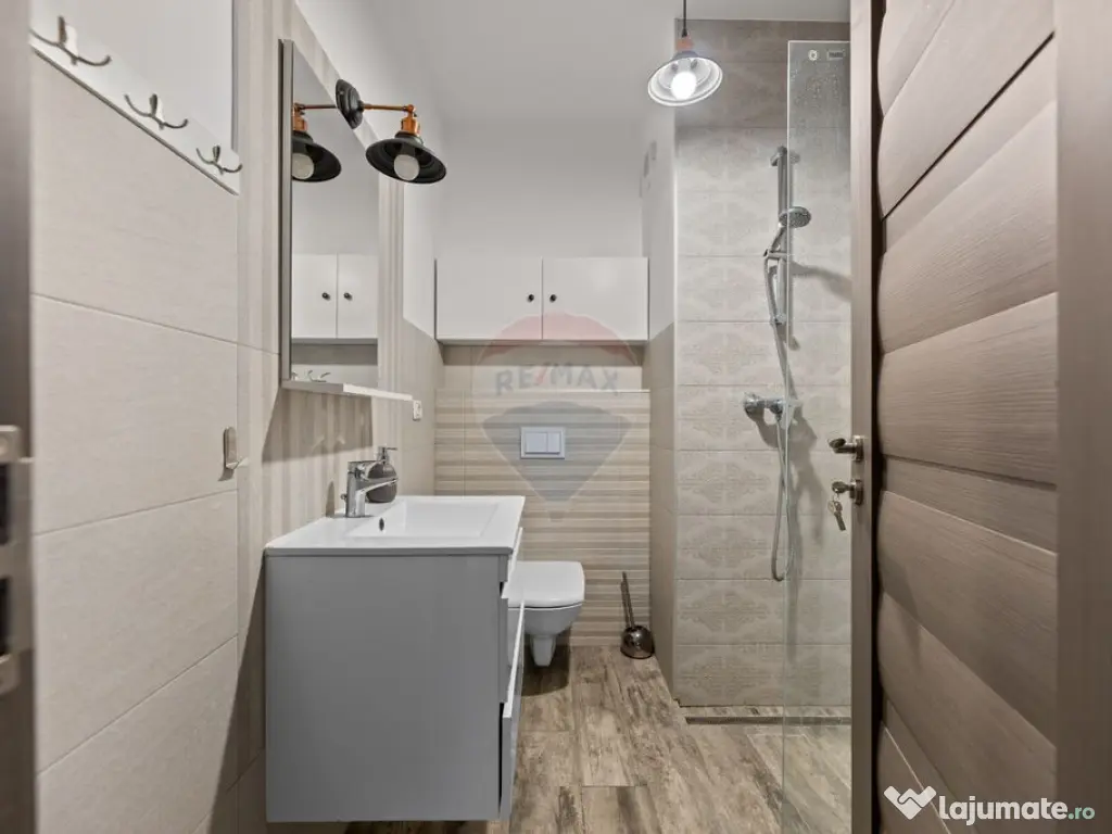 Apartament modern cu 3 camere de închiriat - Malul Mure?... 