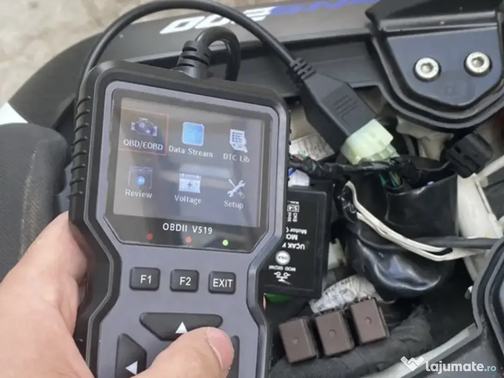 Jump starter și OBD auto 