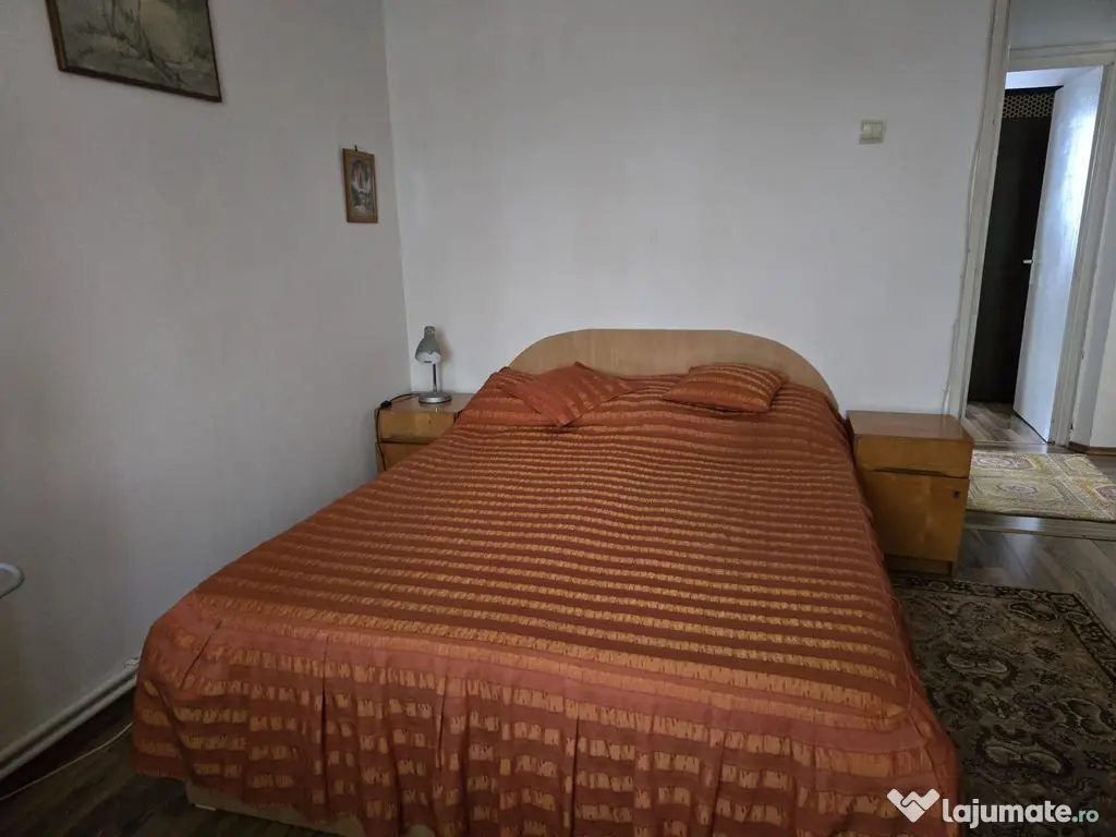 LOC. RACACIUNI, APARTAMENT 3 CAMERE 