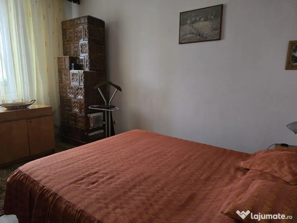 LOC. RACACIUNI, APARTAMENT 3 CAMERE 
