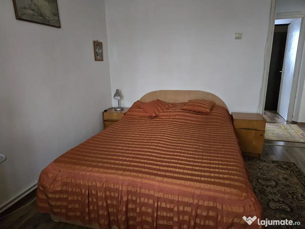 LOC. RACACIUNI, APARTAMENT 3 CAMERE 