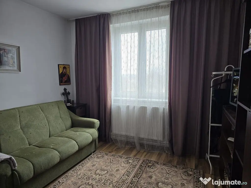 LOC. RACACIUNI, APARTAMENT 3 CAMERE 