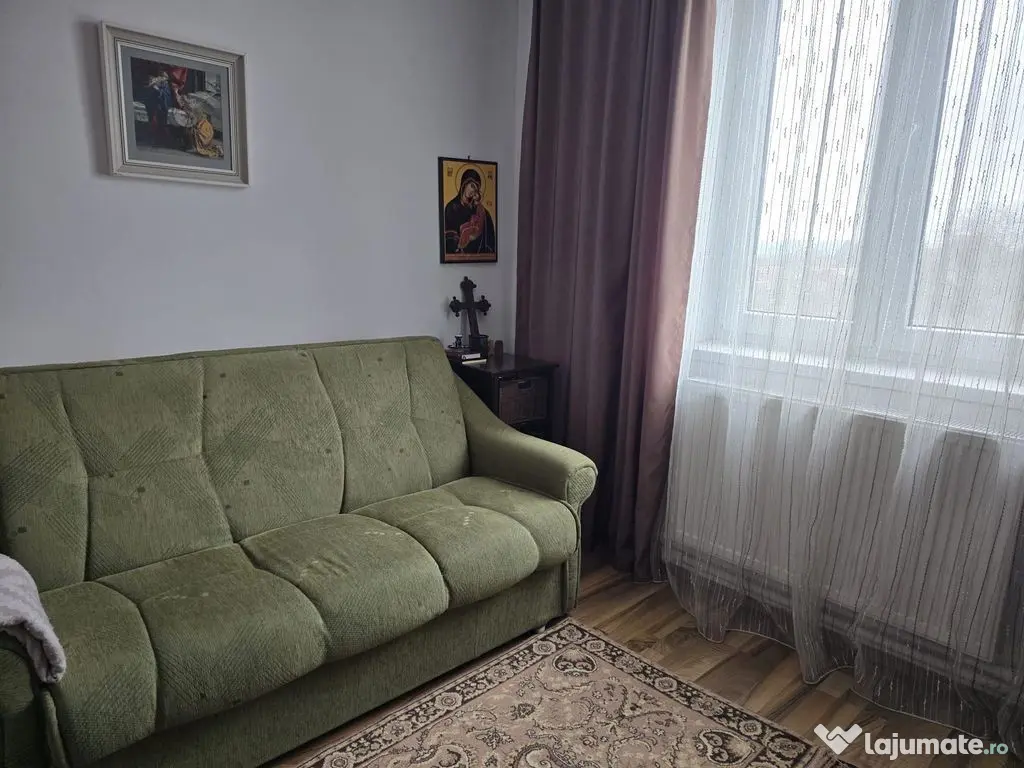 LOC. RACACIUNI, APARTAMENT 3 CAMERE 
