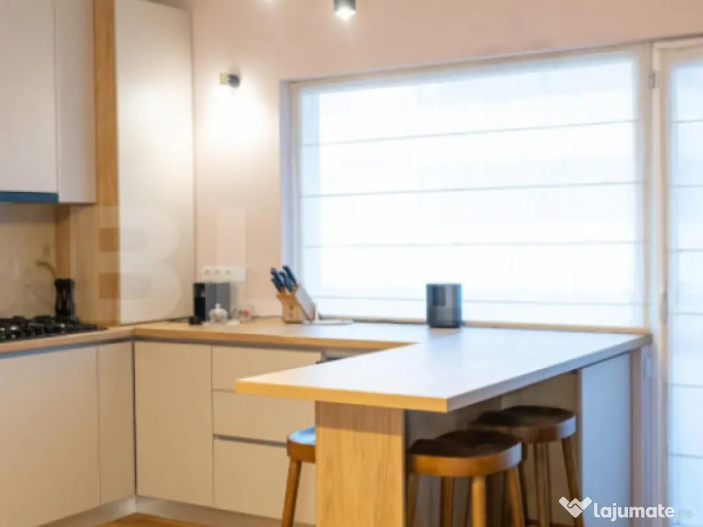 Apartament superb, 2 camere, 2 parcari, zona Poligon