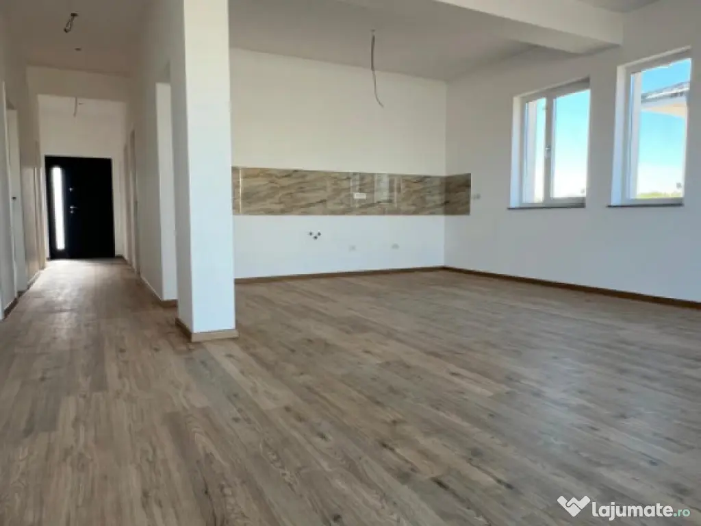 Casa individuala 5 camere Tunari 