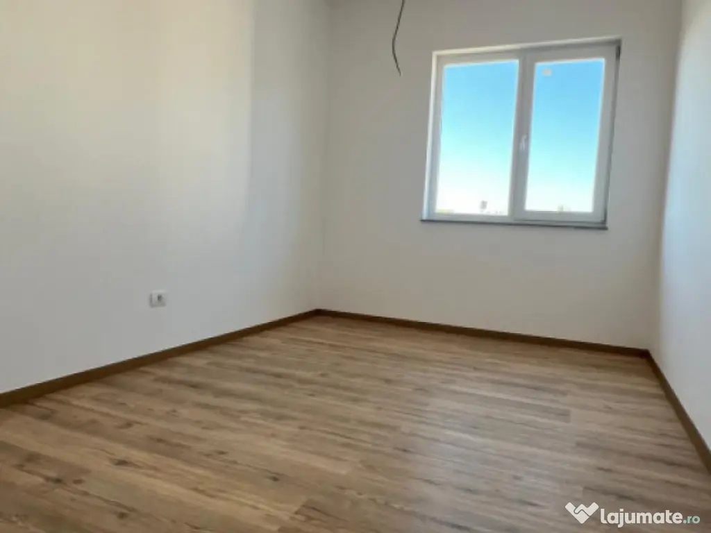 Casa individuala 5 camere Tunari 