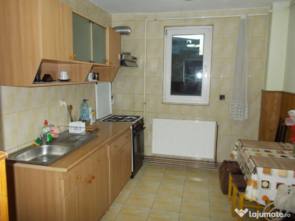 Apartament cu doua camere de închiriat 