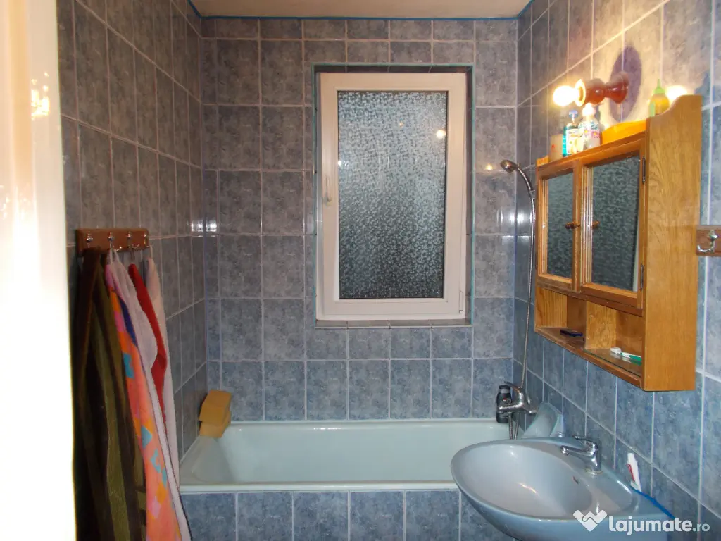 Apartament cu doua camere de închiriat 