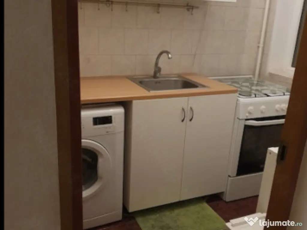 Dristor fix la metrou etaj 8