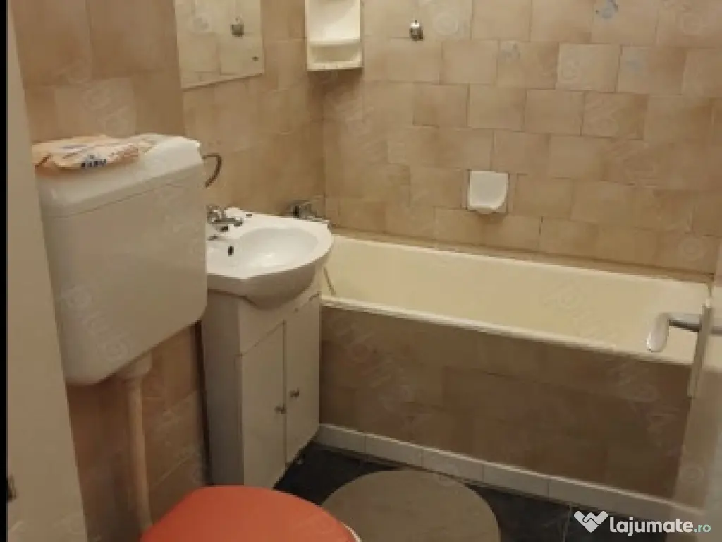 Dristor fix la metrou etaj 8